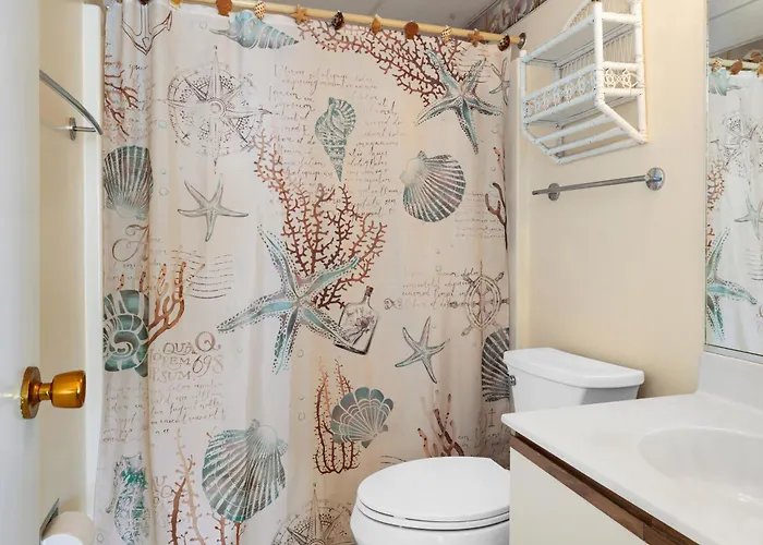 Ocean View 2-Bedroom Condo At Excalibur Perfect Coastal Getaway